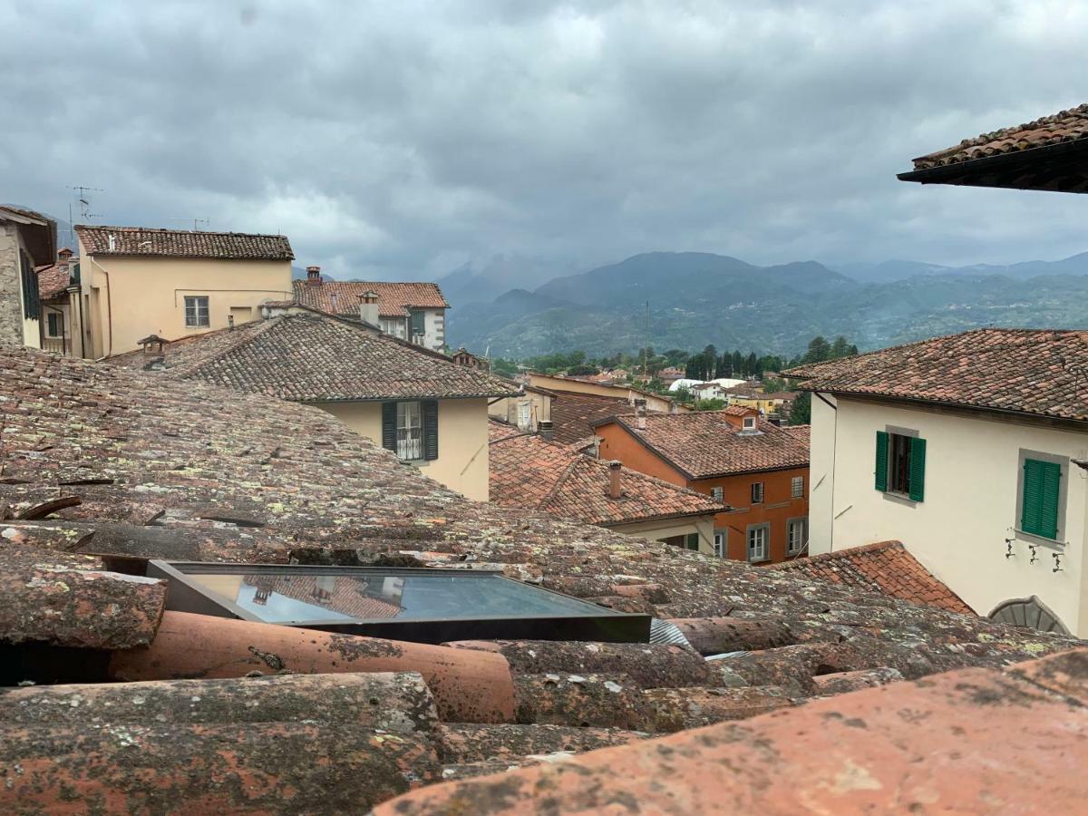 Вилла Una Terrazza Nel Centro Storico Барга Экстерьер фото